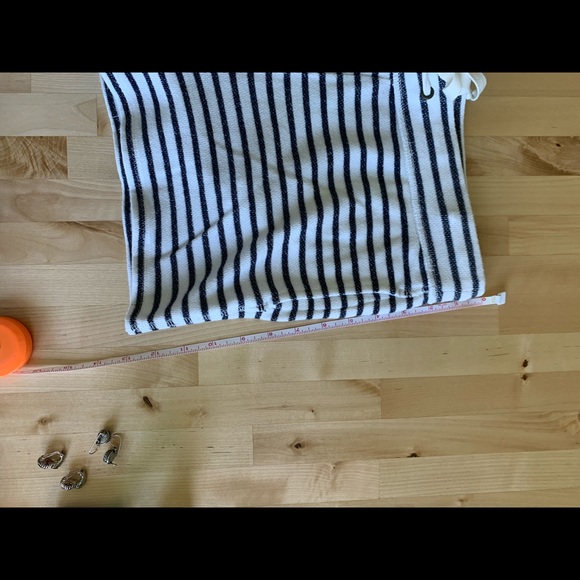 J Crew Shorts Navy Stripe - Picture 5 of 8